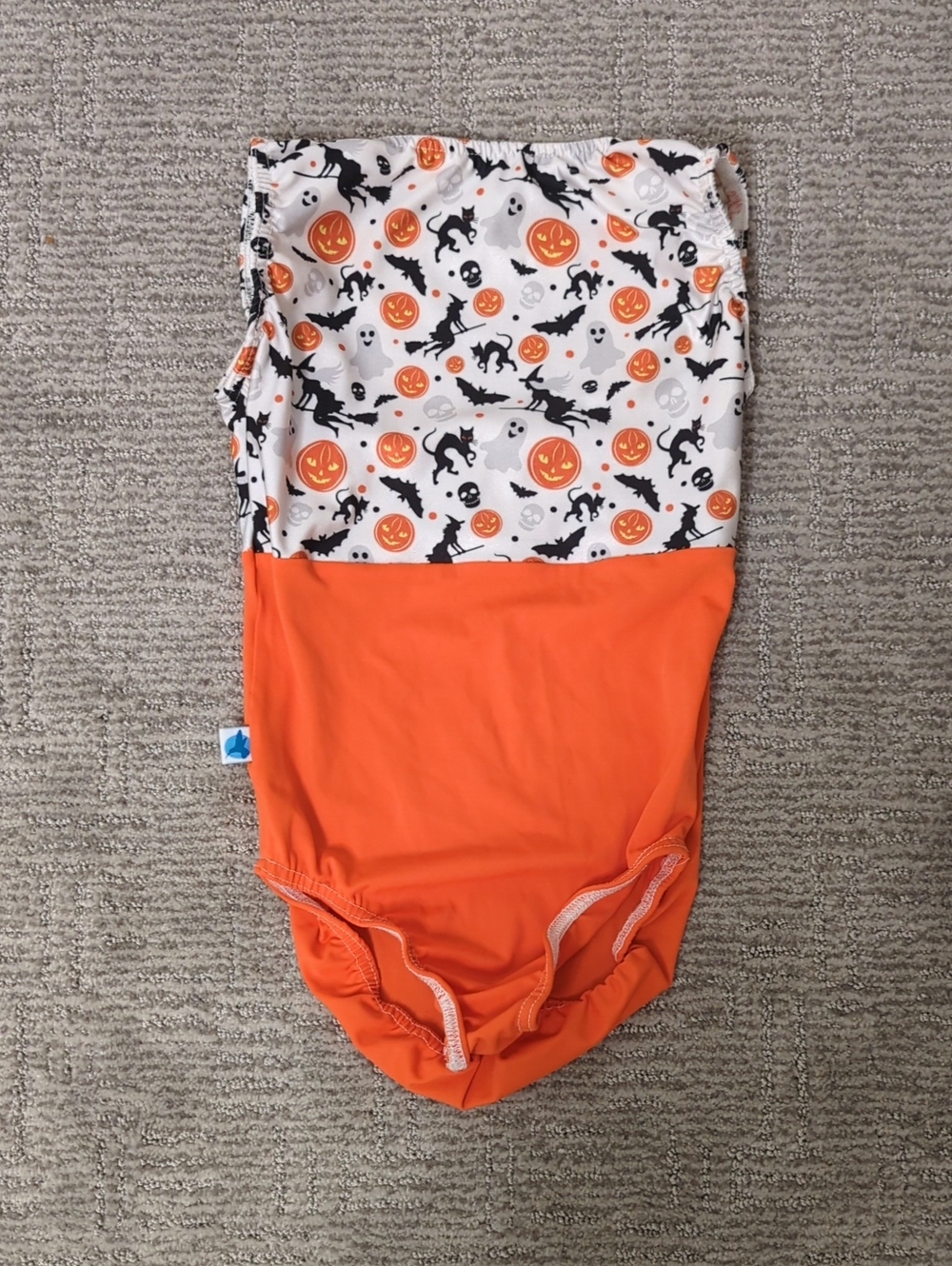 Alger designs Halloween Leo